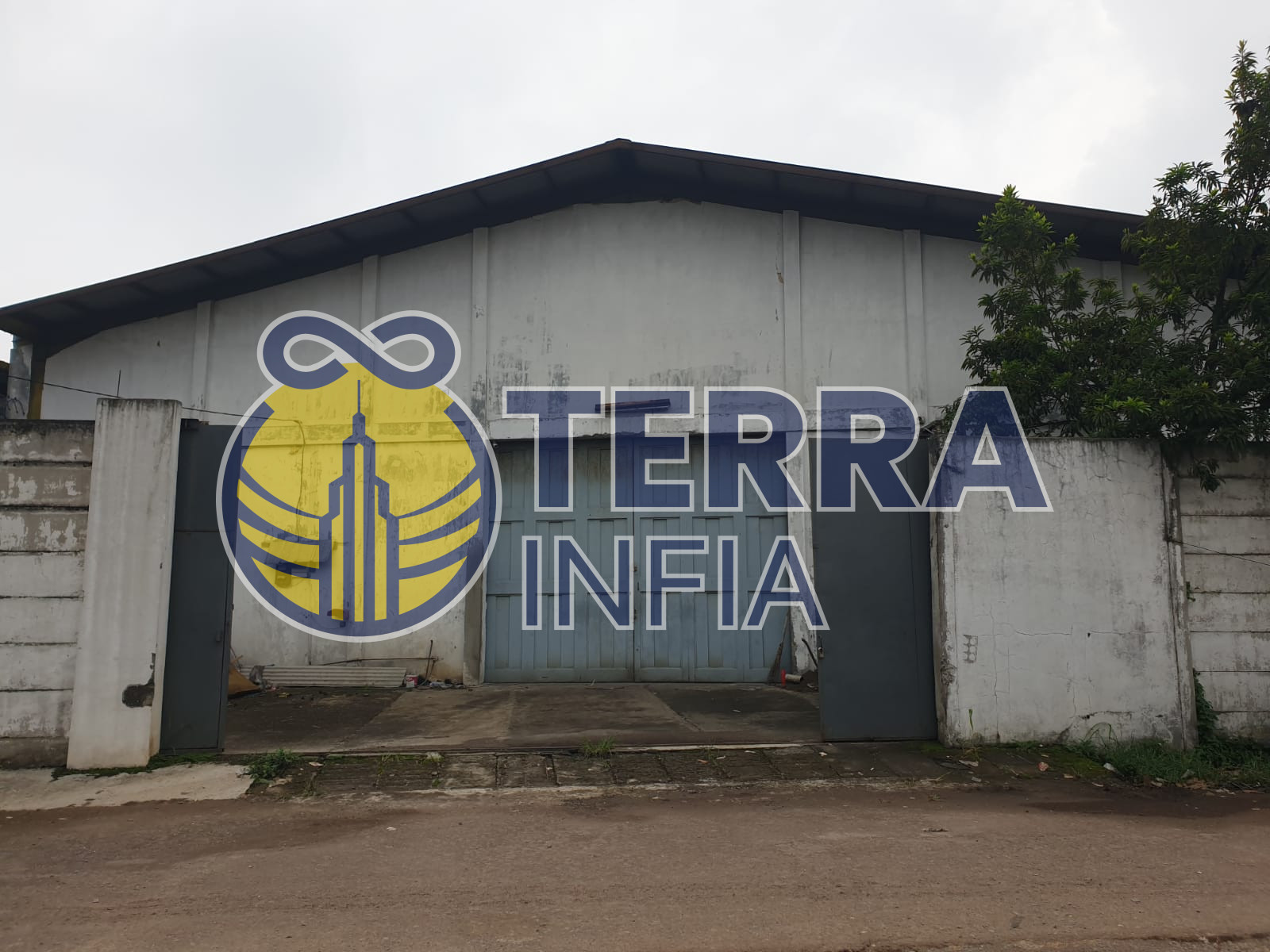 Foto properti Dijual Gudang di Cibolerang