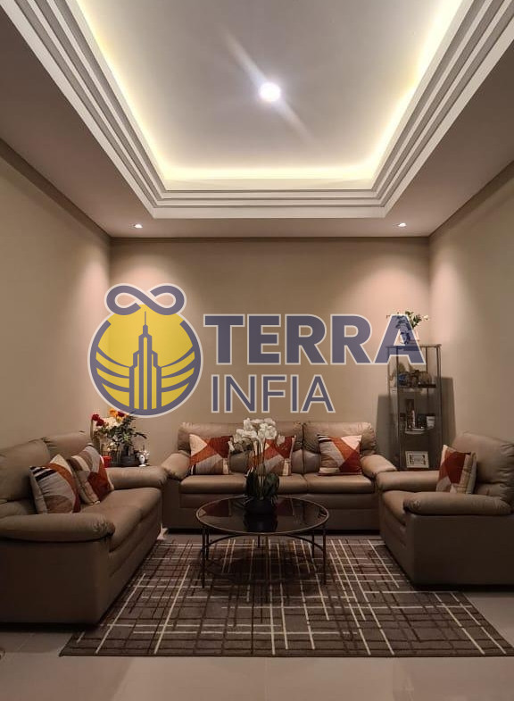Foto properti Disewakan Rumah 2 Lantai Cantik Full Furnish Di Setiabudi