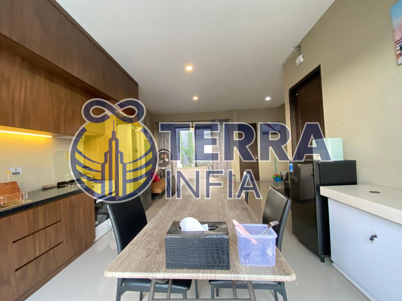 Foto properti Disewakan Rumah 2 Lantai Cantik Full Furnish Di Setiabudi