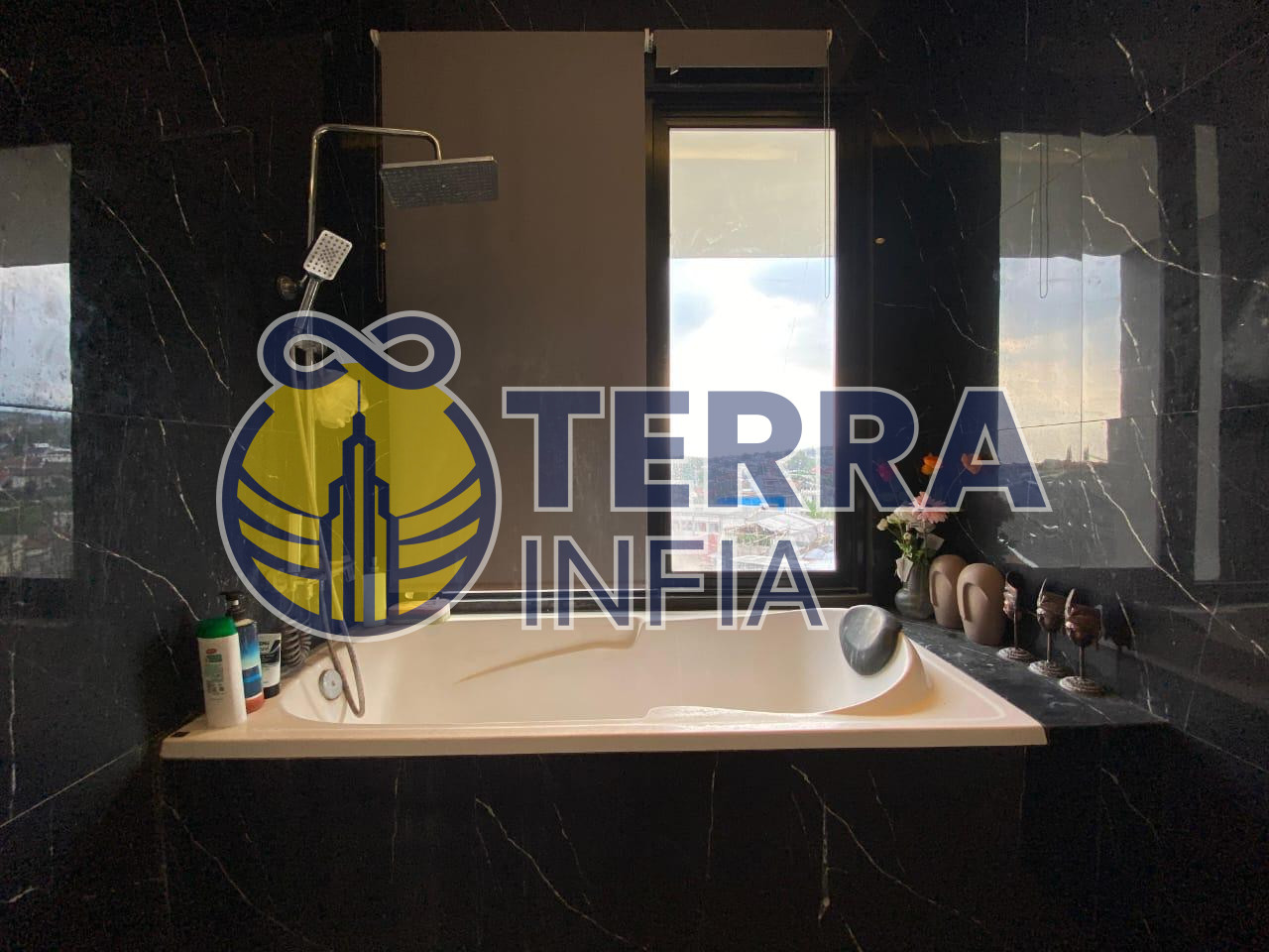 Foto properti Disewakan Rumah 2 Lantai Cantik Full Furnish Di Setiabudi