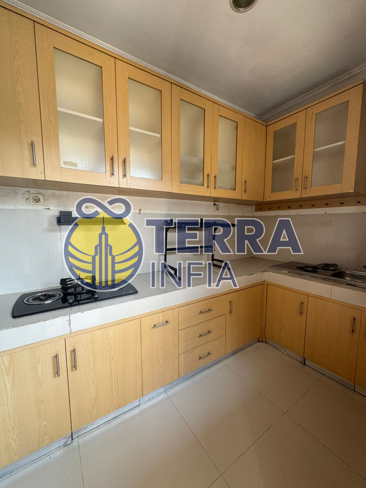Foto properti Rumah 2 Lantai Dalam Komplek di Gegerkalong