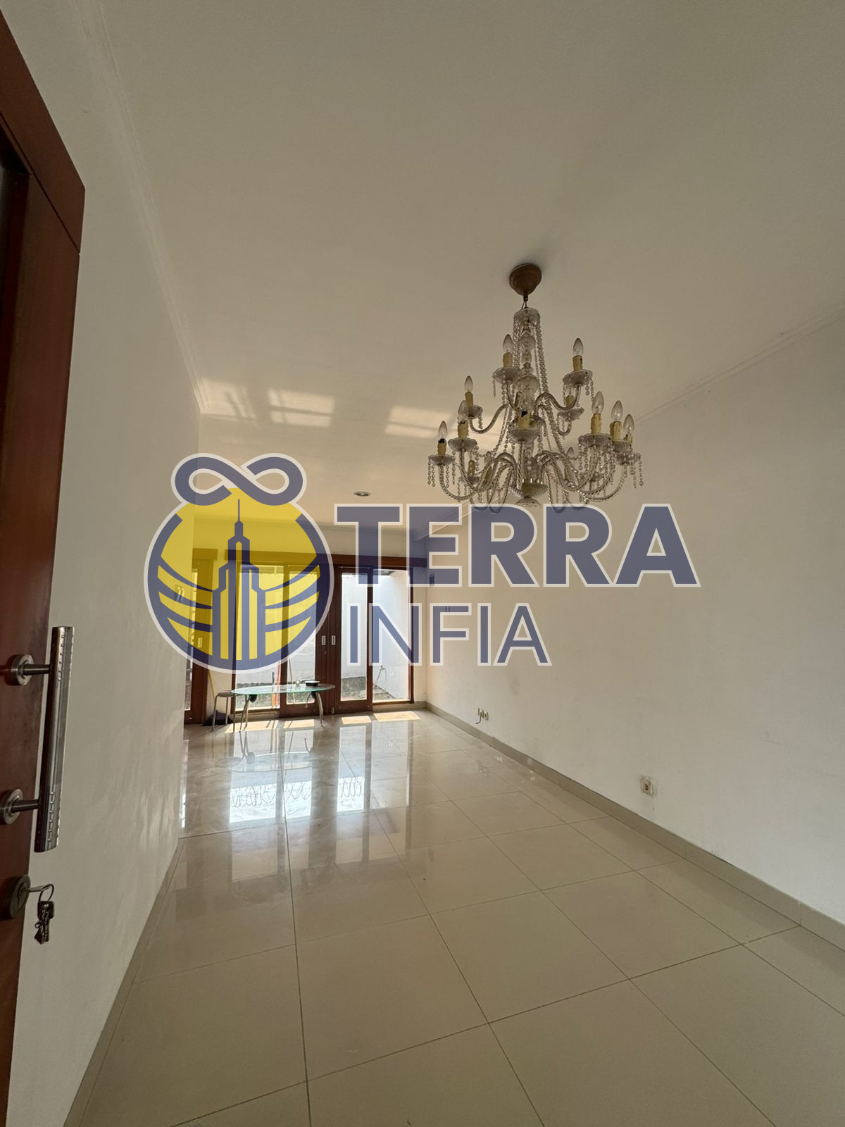 Foto properti Rumah 2 Lantai Dalam Komplek di Gegerkalong