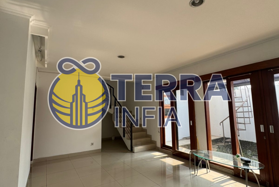 Foto properti Rumah 2 Lantai Dalam Komplek di Gegerkalong