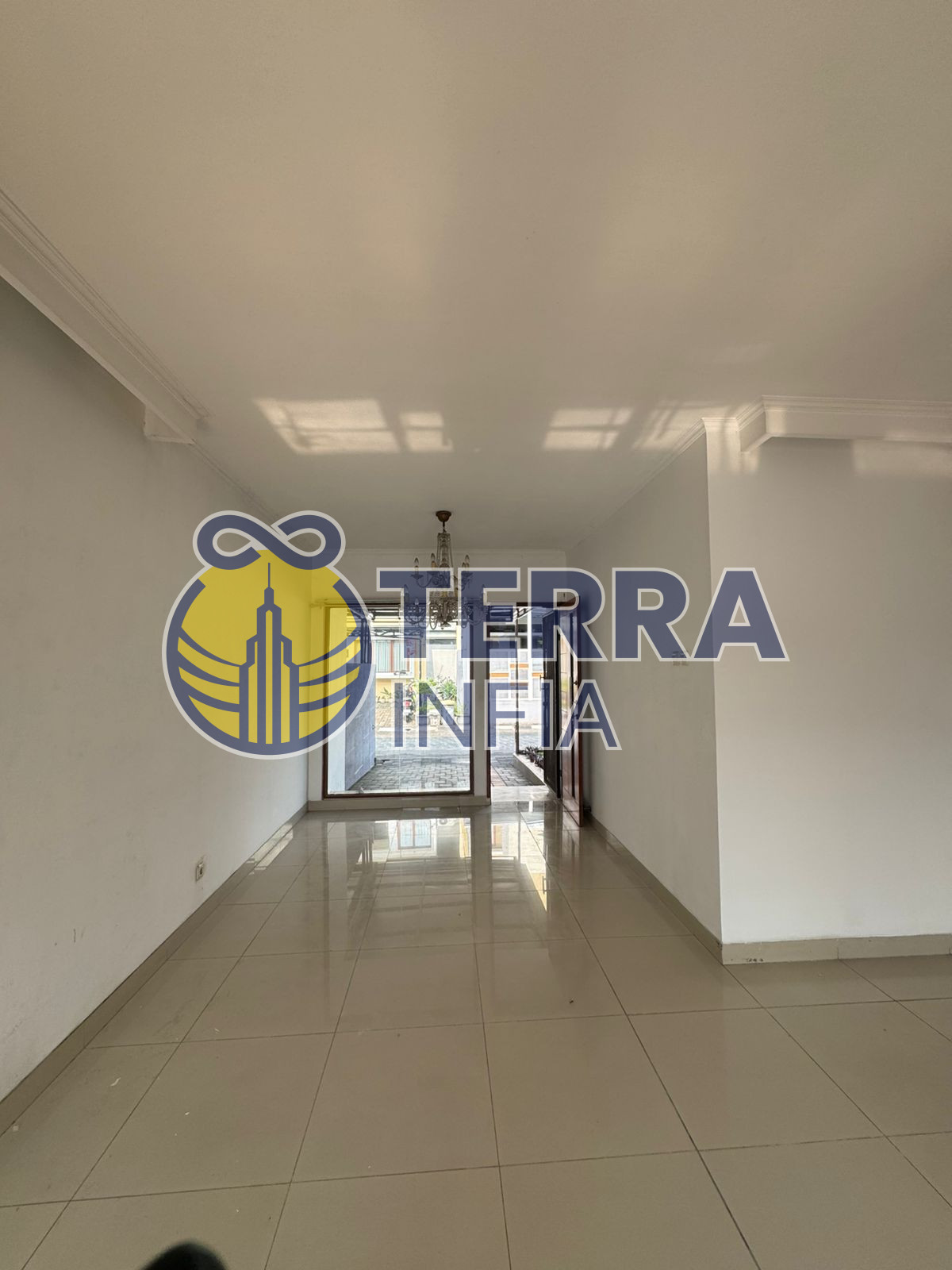 Foto properti Rumah 2 Lantai Dalam Komplek di Gegerkalong