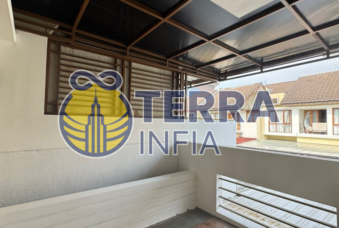 Foto properti Rumah 2 Lantai Dalam Komplek di Gegerkalong