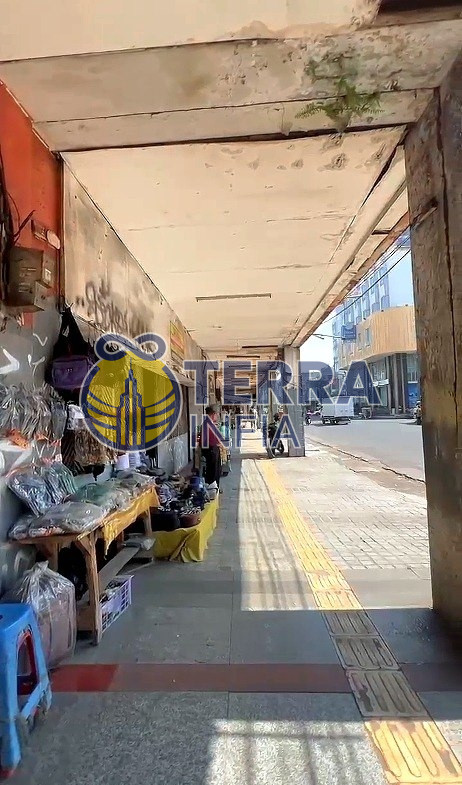 Foto properti Ruko HARGA BAWAH NJOP HOT ITEM – FOR SALE Tanah & Bangunan Asia Afrika, Bandung Main Road / Jalan Utama LT 878 m² SHM Rp 23 Juta/m² (NEGO) Lokasi strategis, cocok untuk usaha, kantor, hotel, showroom, atau investasi.
