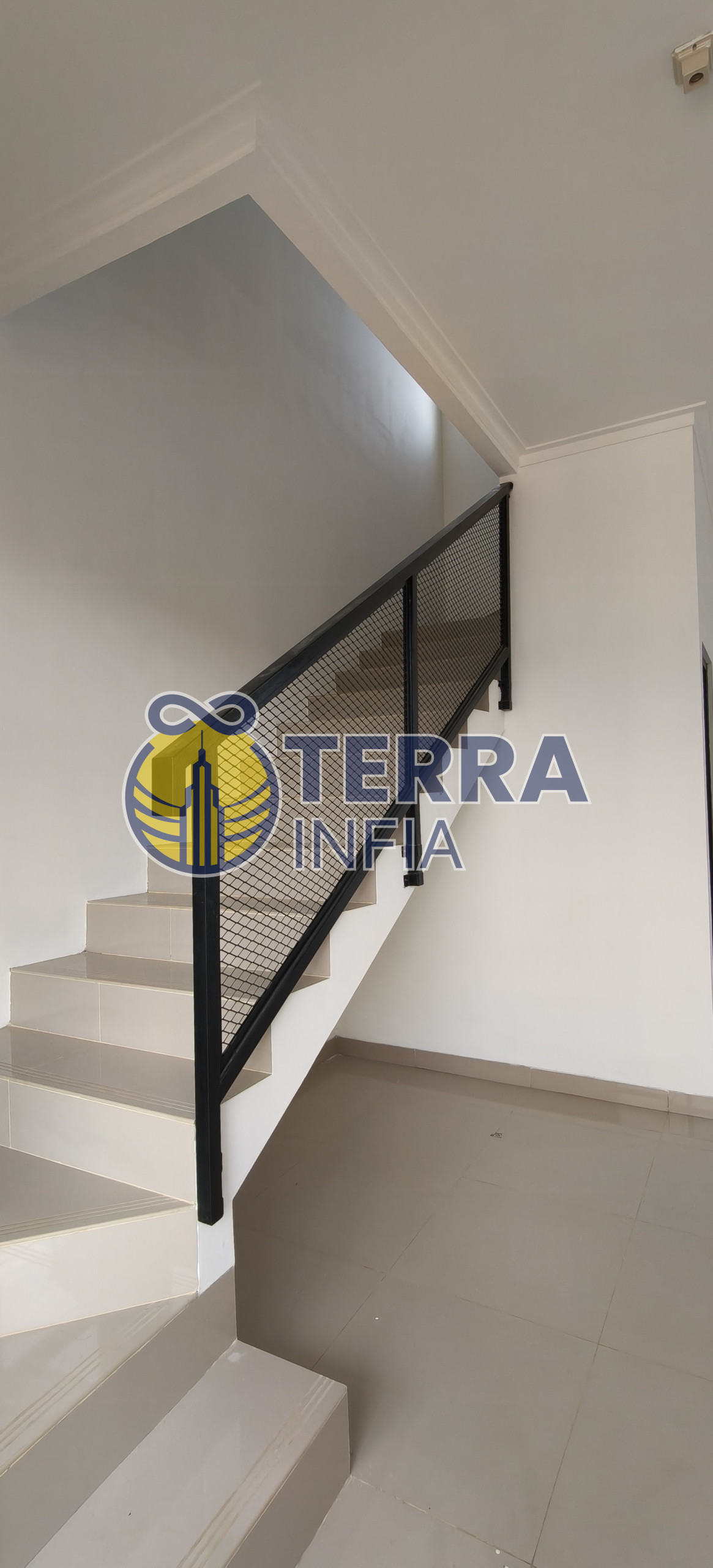 Foto properti Dijual Rumah Primary di Ciwaruga, Kota Bandung