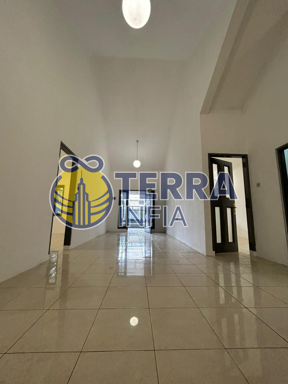 Foto properti Dijual Rumah di Dijual Rumah Siap Huni Taman Holis Indah, Kota Bandung
