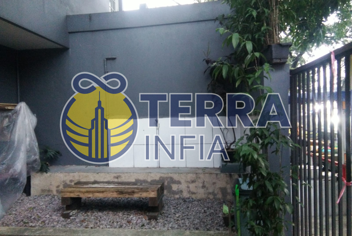 Foto properti Dijual Rumah di Rumah + bisa untuk usaha Mainroad Dewi sartika bawah, Kota Bandung
