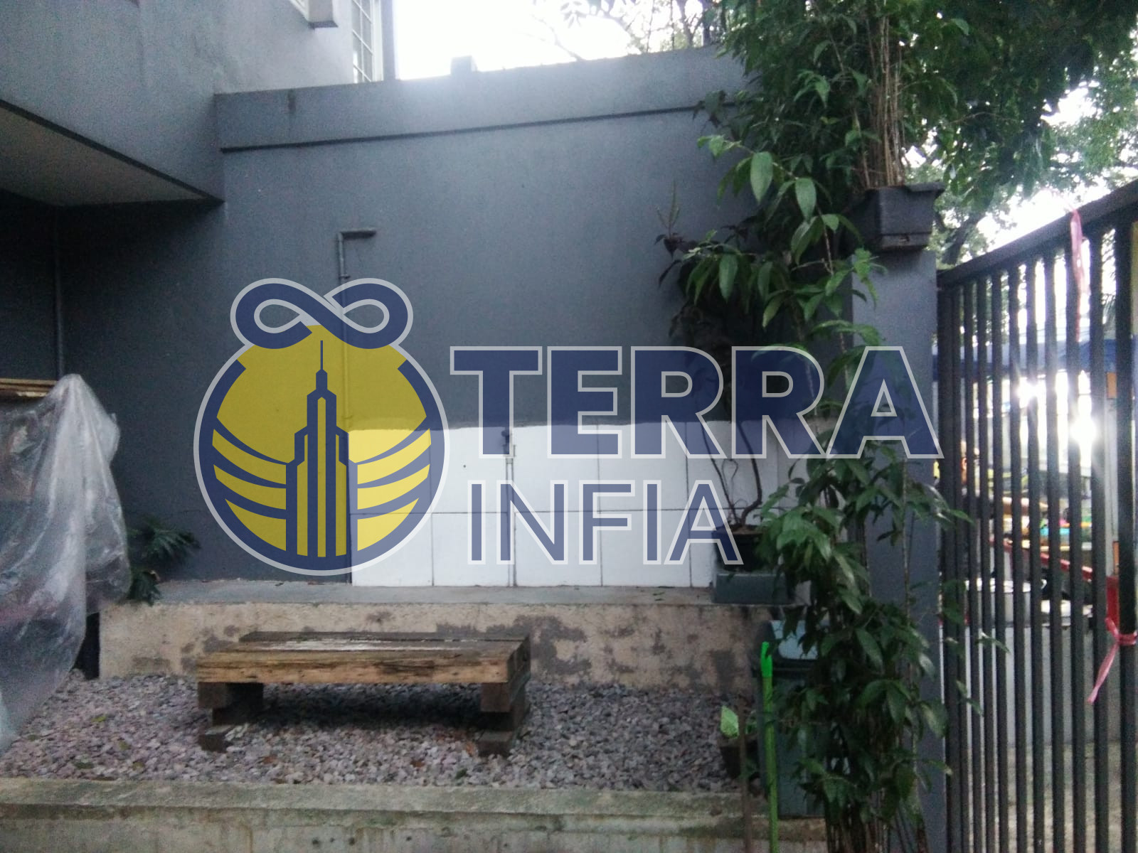 Foto properti Dijual Rumah di Rumah + bisa untuk usaha Mainroad Dewi sartika bawah, Kota Bandung