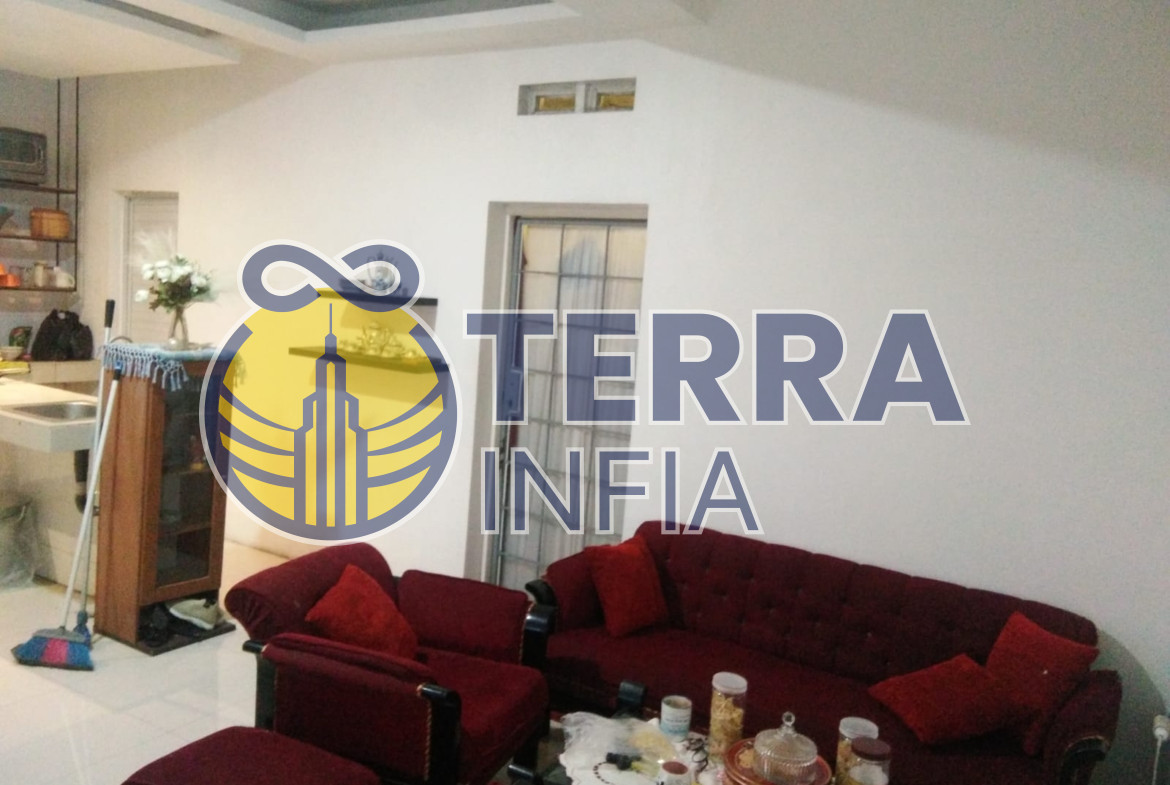 Foto properti Dijual Rumah di Rumah + bisa untuk usaha Mainroad Dewi sartika bawah, Kota Bandung