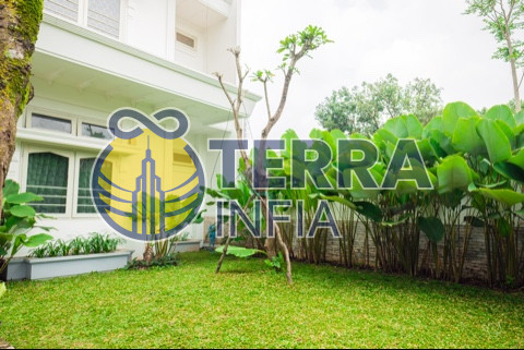 Foto properti Dijual Rumah di SETRASARI KULON, Kota Bandung