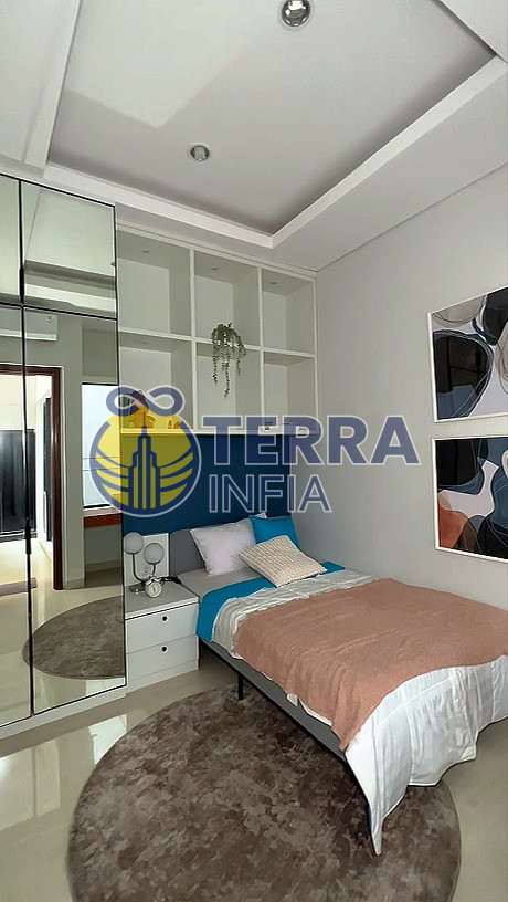 Foto properti Dijual Rumah di 🏡 DIJUAL – Rumah Baru Setraduta Royal Grande✨
