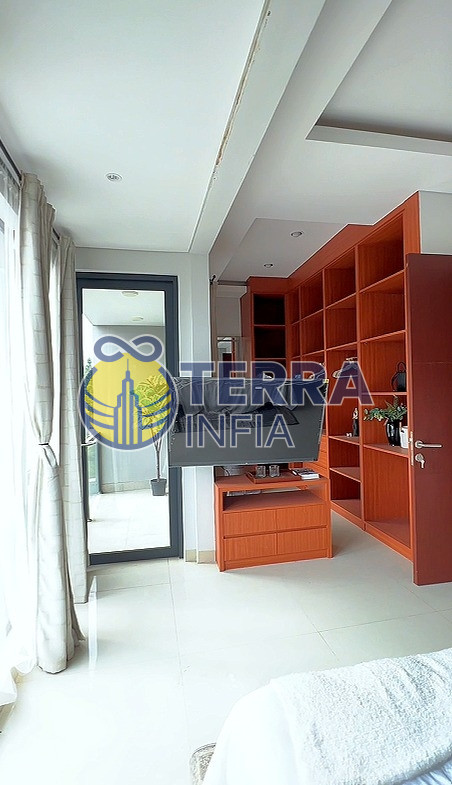 Foto properti Dijual Rumah di 🏡 DIJUAL – Rumah Baru Setraduta Royal Grande✨