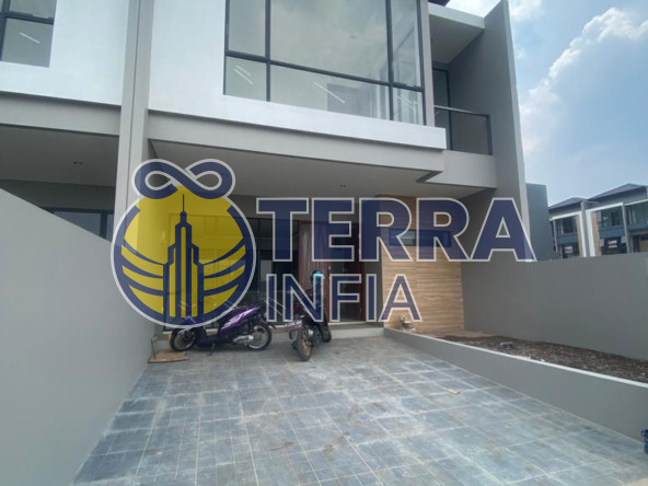 Foto properti Dijual Rumah di 🏡 **DIJUAL – Rumah Baru Setraduta Royal Grande**