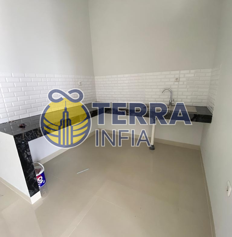 Foto properti Dijual Rumah di 🏡 **DIJUAL – Rumah Baru Setraduta Royal Grande**