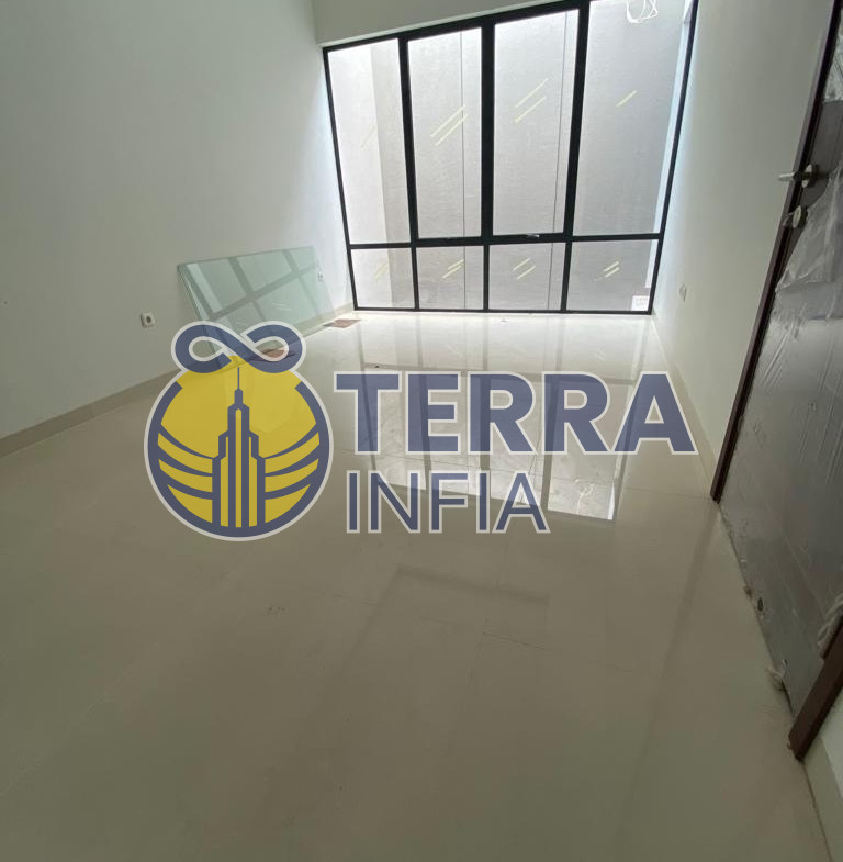 Foto properti Dijual Rumah di 🏡 **DIJUAL – Rumah Baru Setraduta Royal Grande**