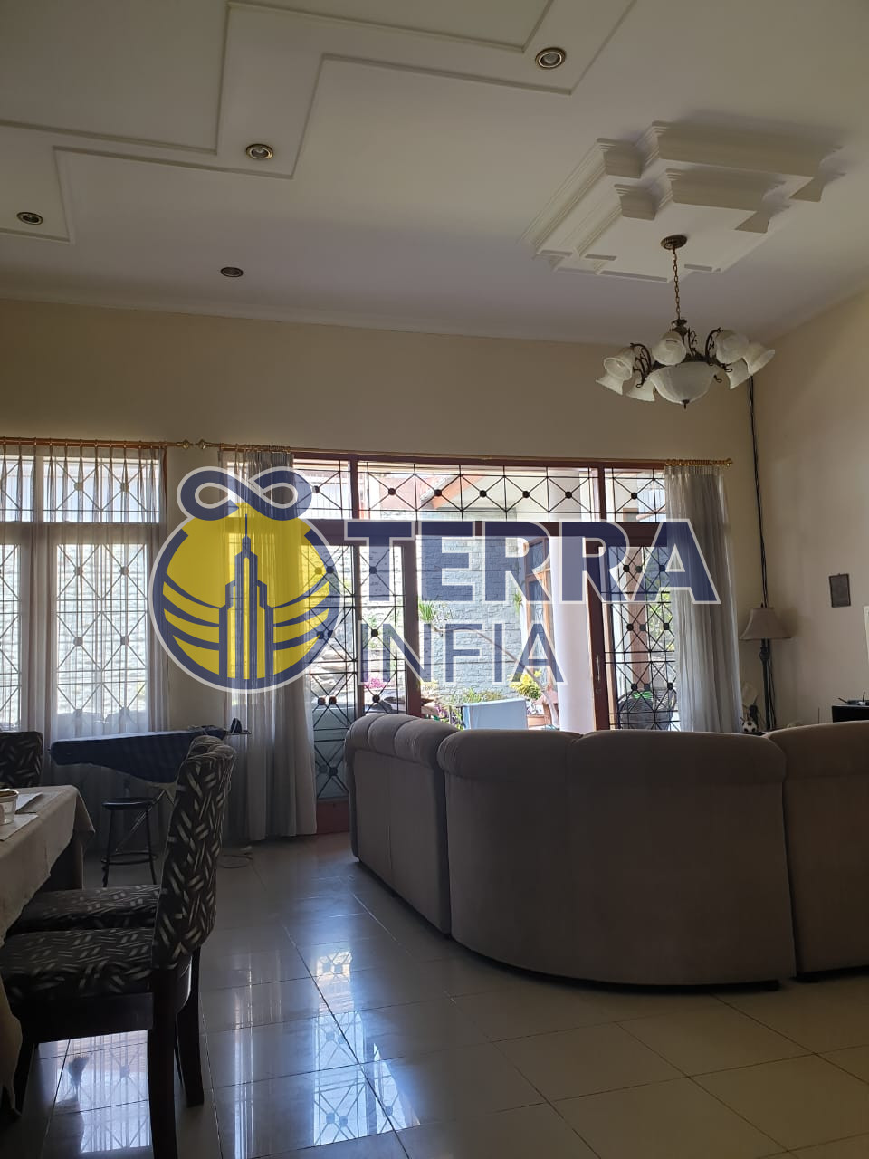 Foto properti Dijual Rumah di 🏡 FOR SALE – Setra Murni, Bandung