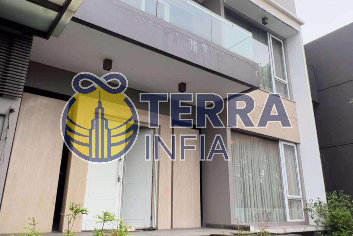 Foto properti Dijual Rumah di Rumah Lux Furnished Langka Singgasana Raya, Kota Bandung