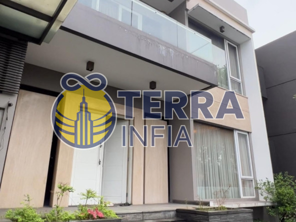 Foto properti Dijual Rumah di Rumah Lux Furnished Langka Singgasana Raya, Kota Bandung