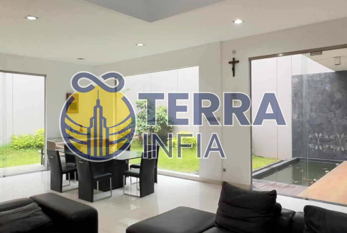 Foto properti Dijual Rumah di Rumah Lux Furnished Langka Singgasana Raya, Kota Bandung