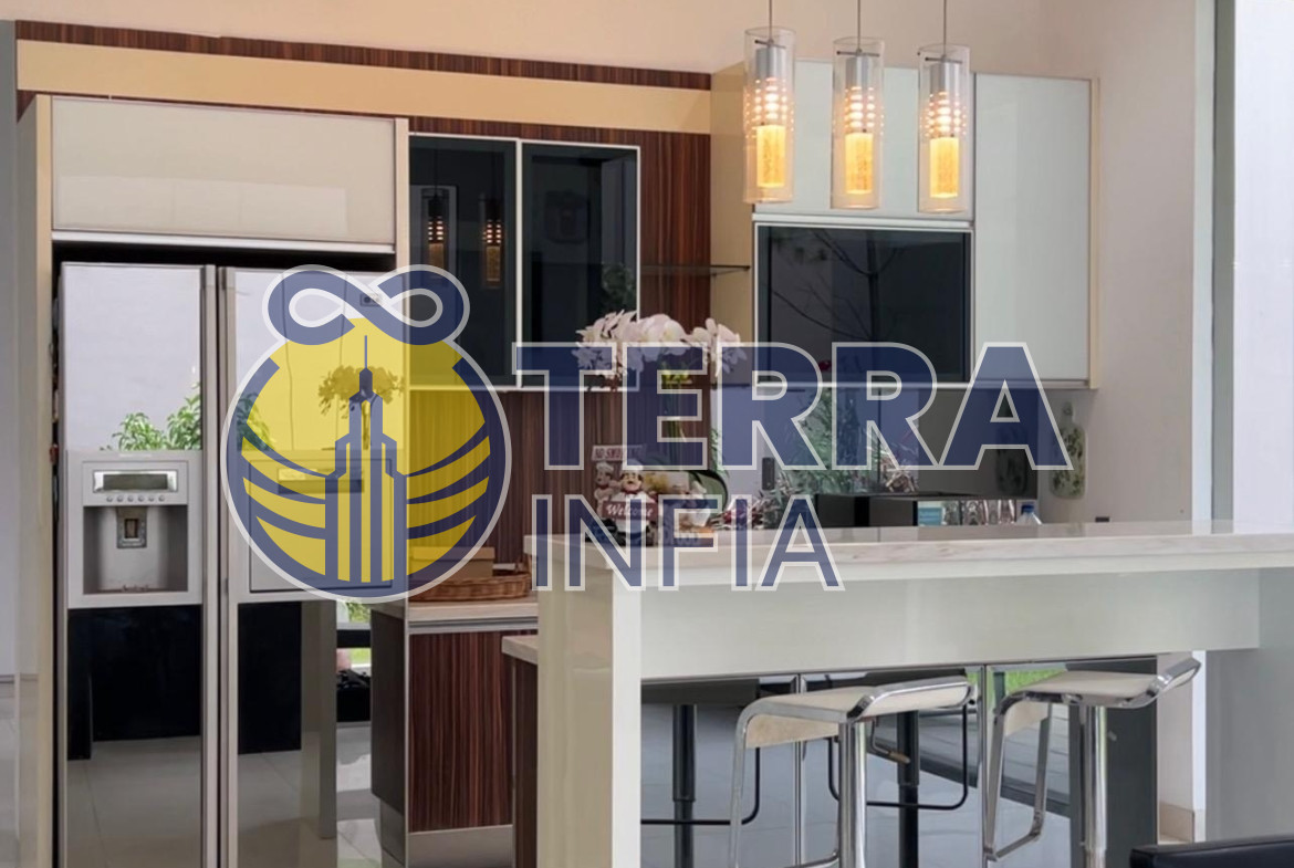 Foto properti Dijual Rumah di Rumah Lux Furnished Langka Singgasana Raya, Kota Bandung