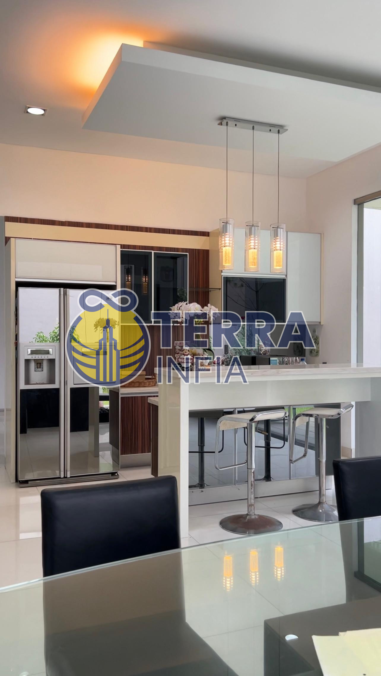 Foto properti Dijual Rumah di Rumah Lux Furnished Langka Singgasana Raya, Kota Bandung