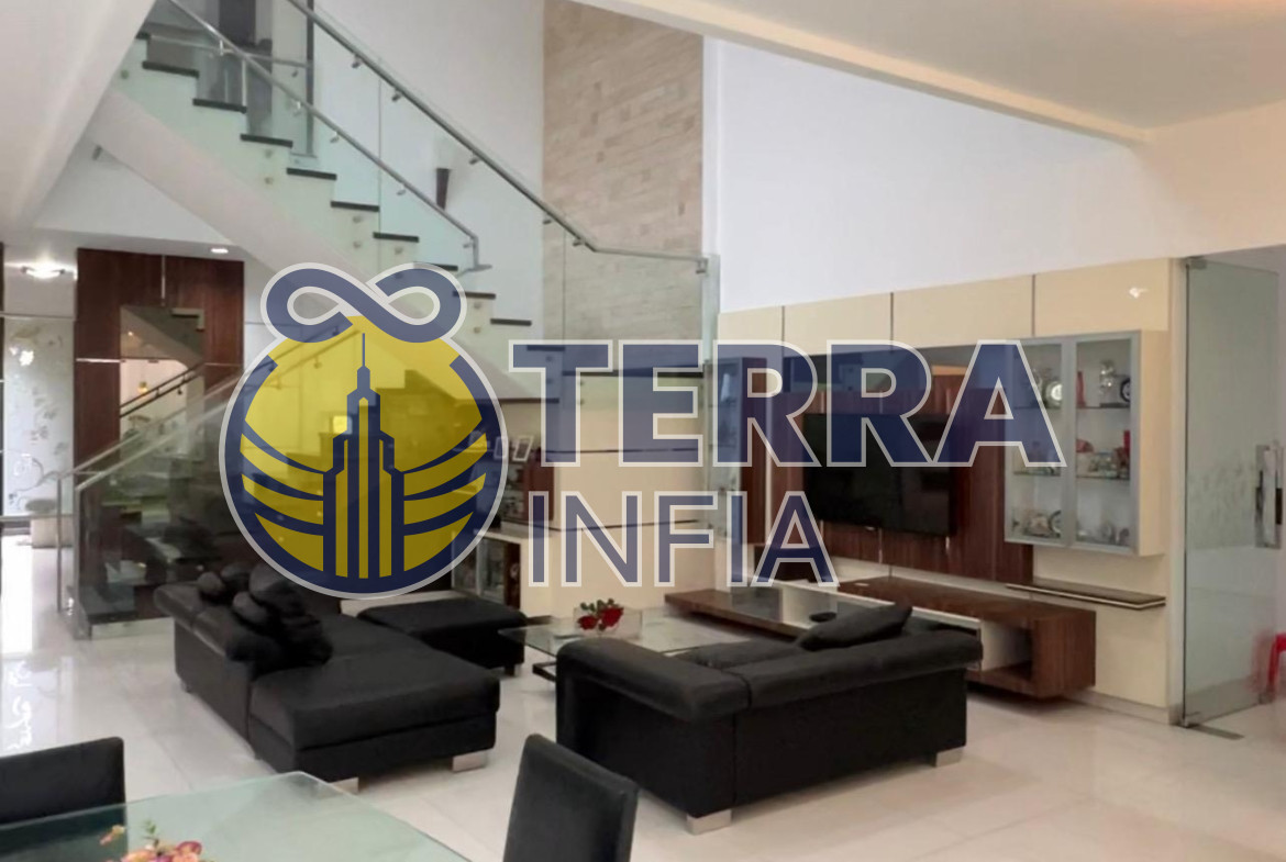 Foto properti Dijual Rumah di Rumah Lux Furnished Langka Singgasana Raya, Kota Bandung