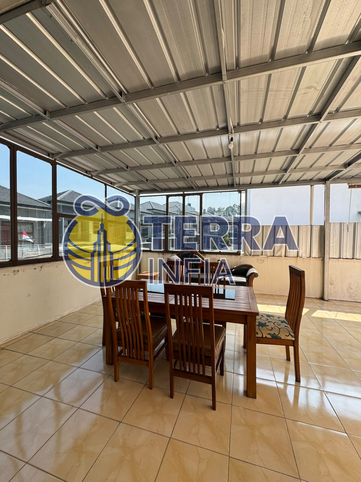 Foto properti DIJUAL: RUMAH CANTIK 2 LANTAI DI PESONA BALI