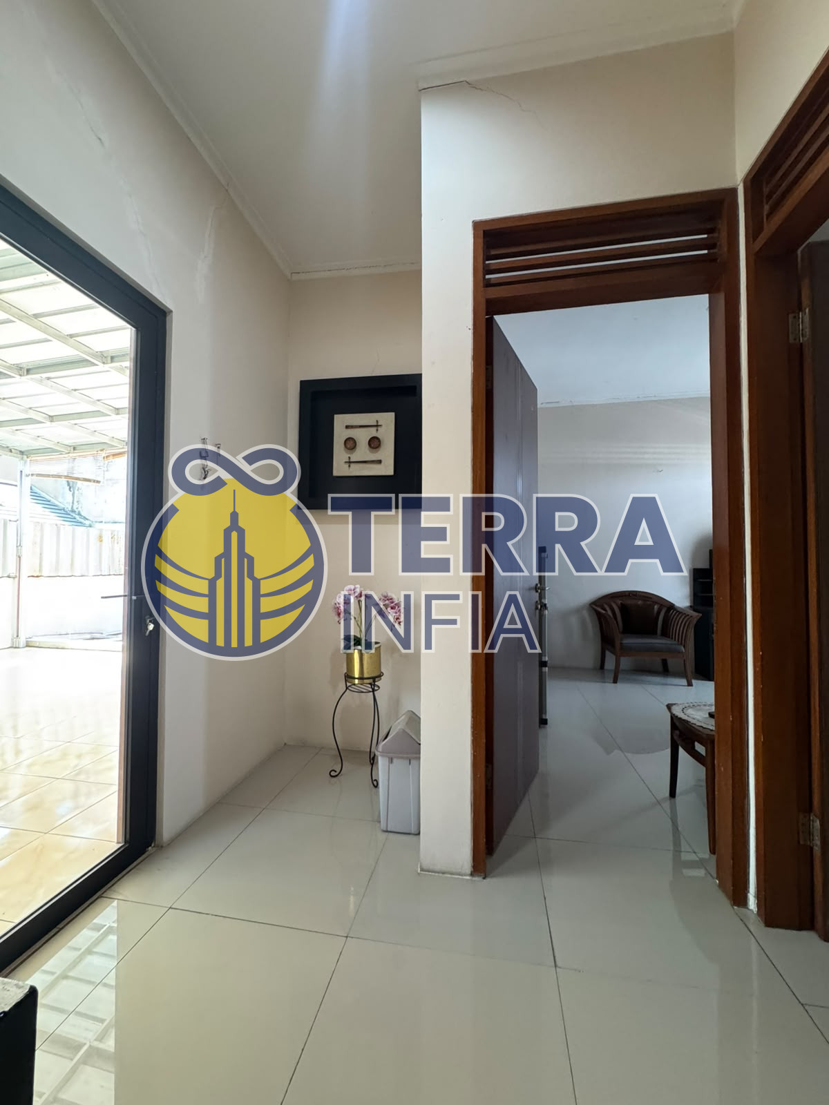 Foto properti DIJUAL: RUMAH CANTIK 2 LANTAI DI PESONA BALI