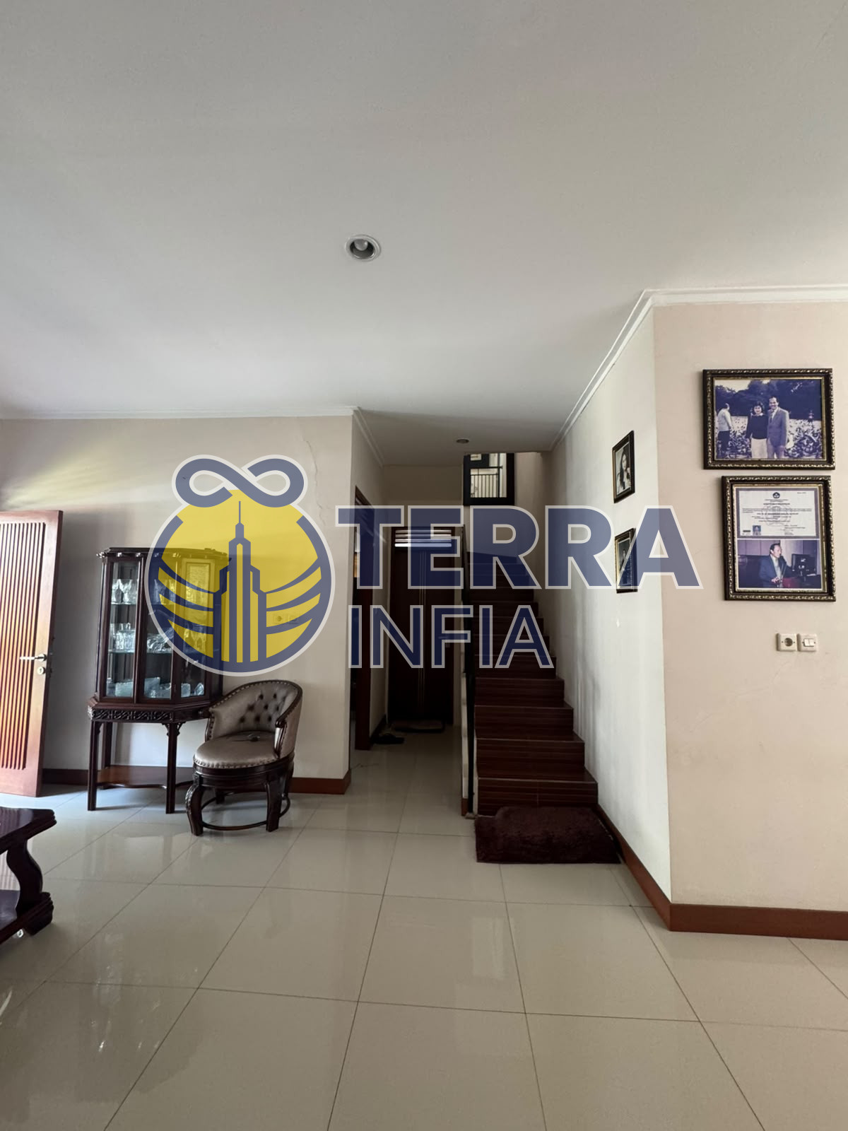 Foto properti DIJUAL: RUMAH CANTIK 2 LANTAI DI PESONA BALI