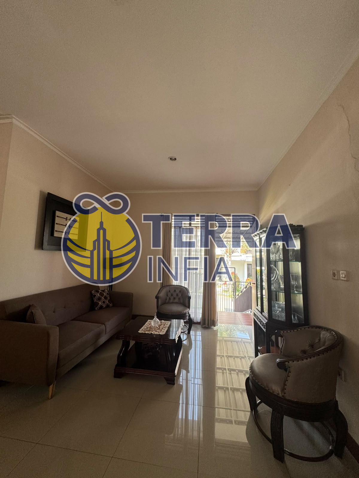 Foto properti DIJUAL: RUMAH CANTIK 2 LANTAI DI PESONA BALI