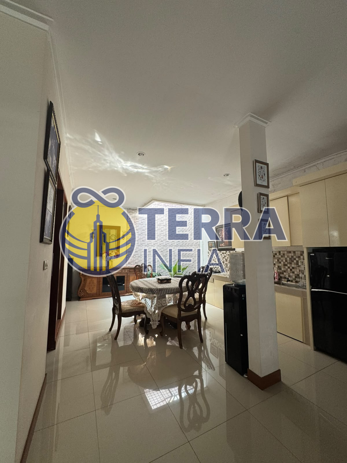 Foto properti DIJUAL: RUMAH CANTIK 2 LANTAI DI PESONA BALI