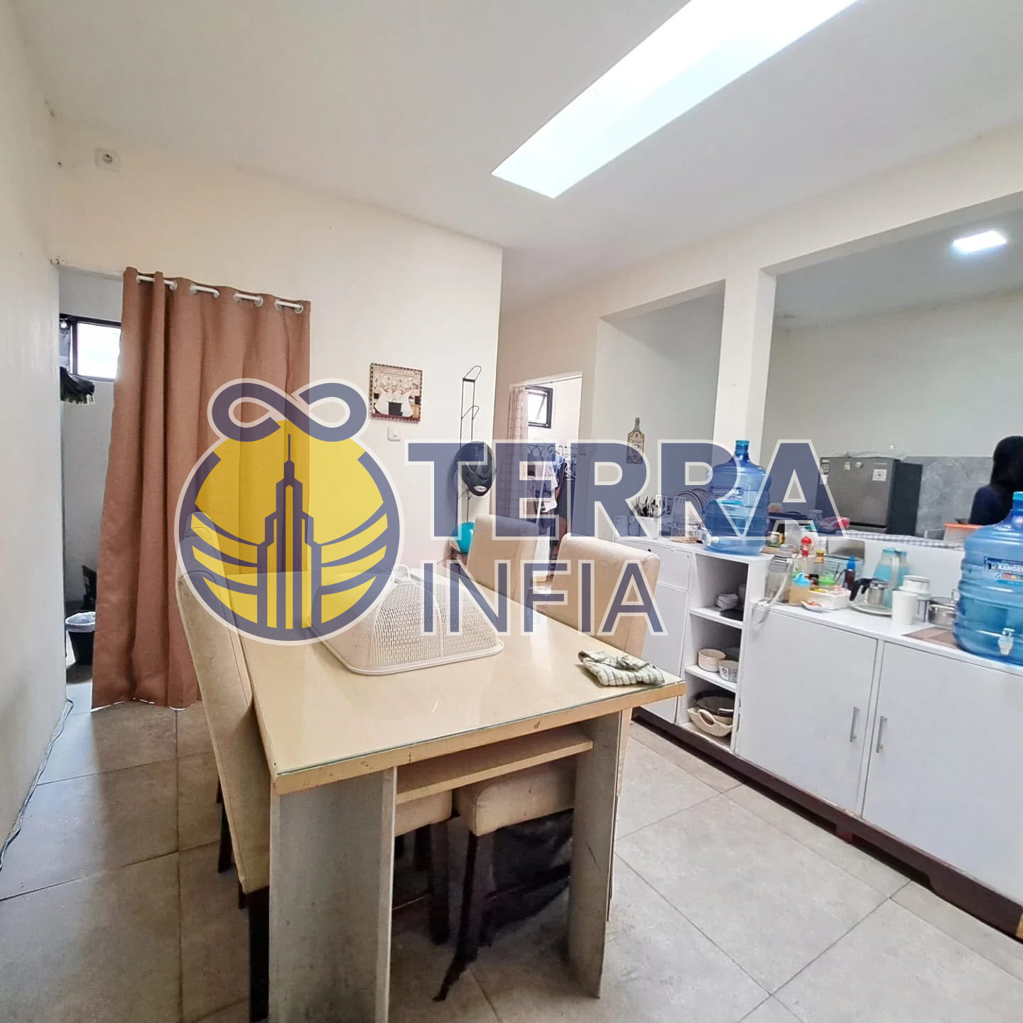 Foto properti DIJUAL: RUMAH + BONUS COFFEE SHOP DI JL. BUDHI, BANDUNG