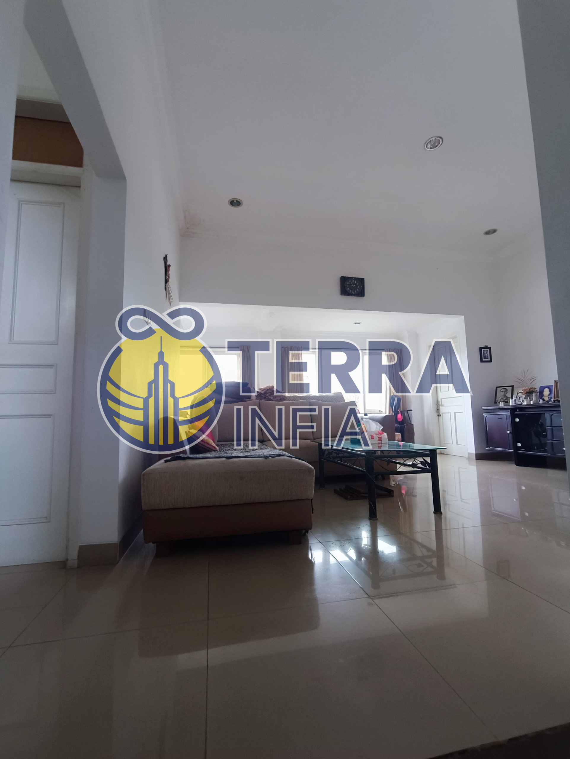 Foto properti Jual Cepat Rumah Lux Bukit Idaman Cipaku, Kota Bandung