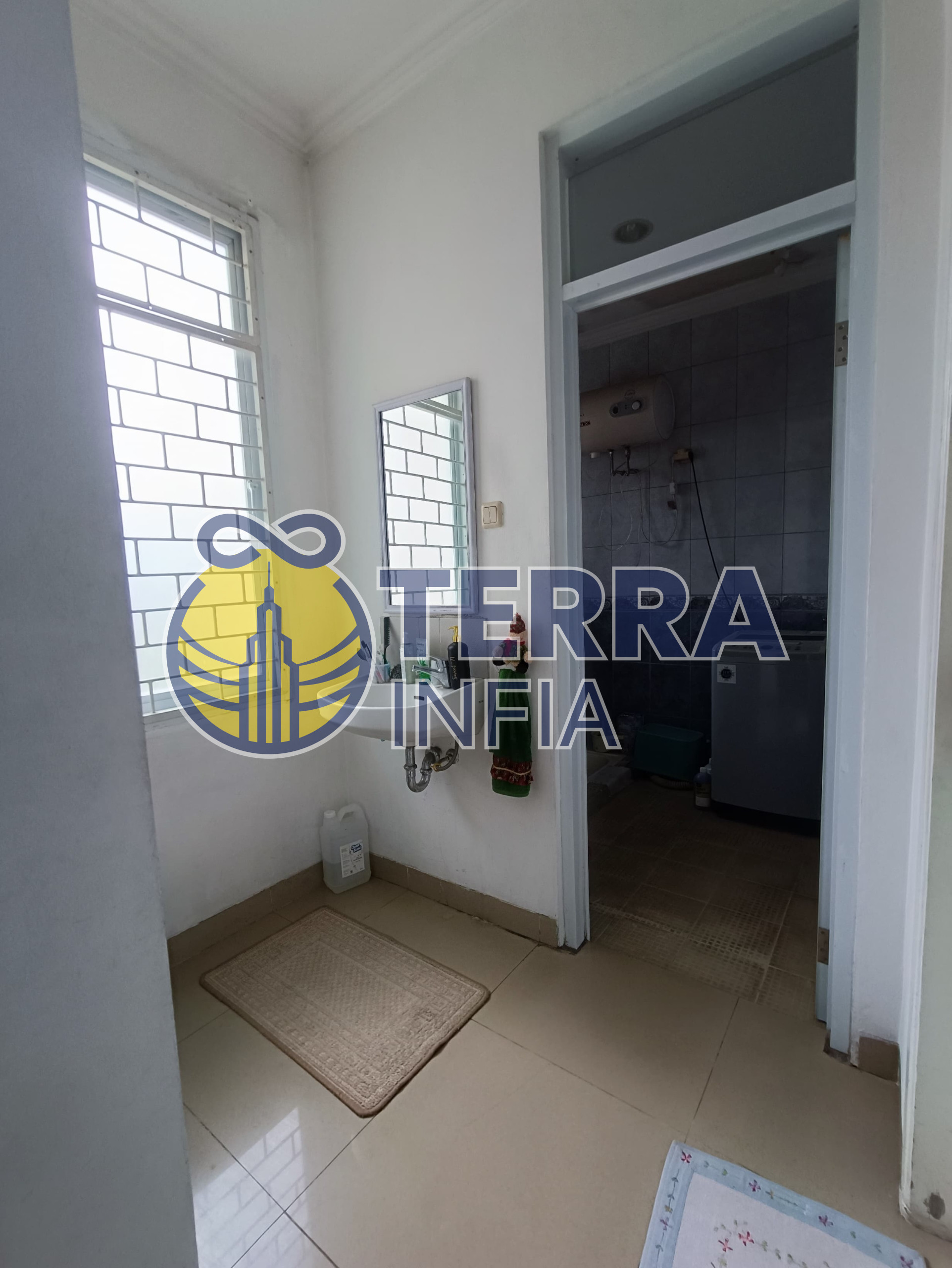 Foto properti Jual Cepat Rumah Lux Bukit Idaman Cipaku, Kota Bandung