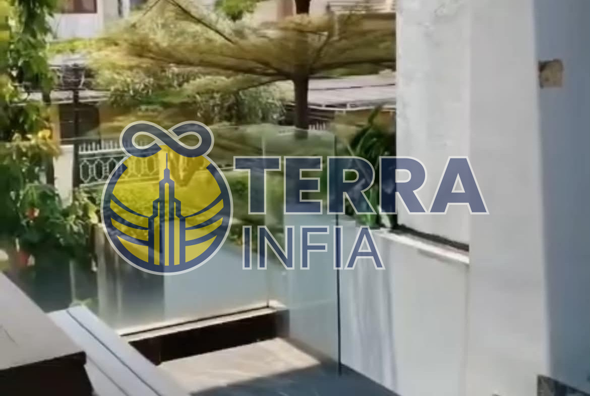 Foto properti Jual Cepat Rumah Terawat di Cipaku, Kota Bandung