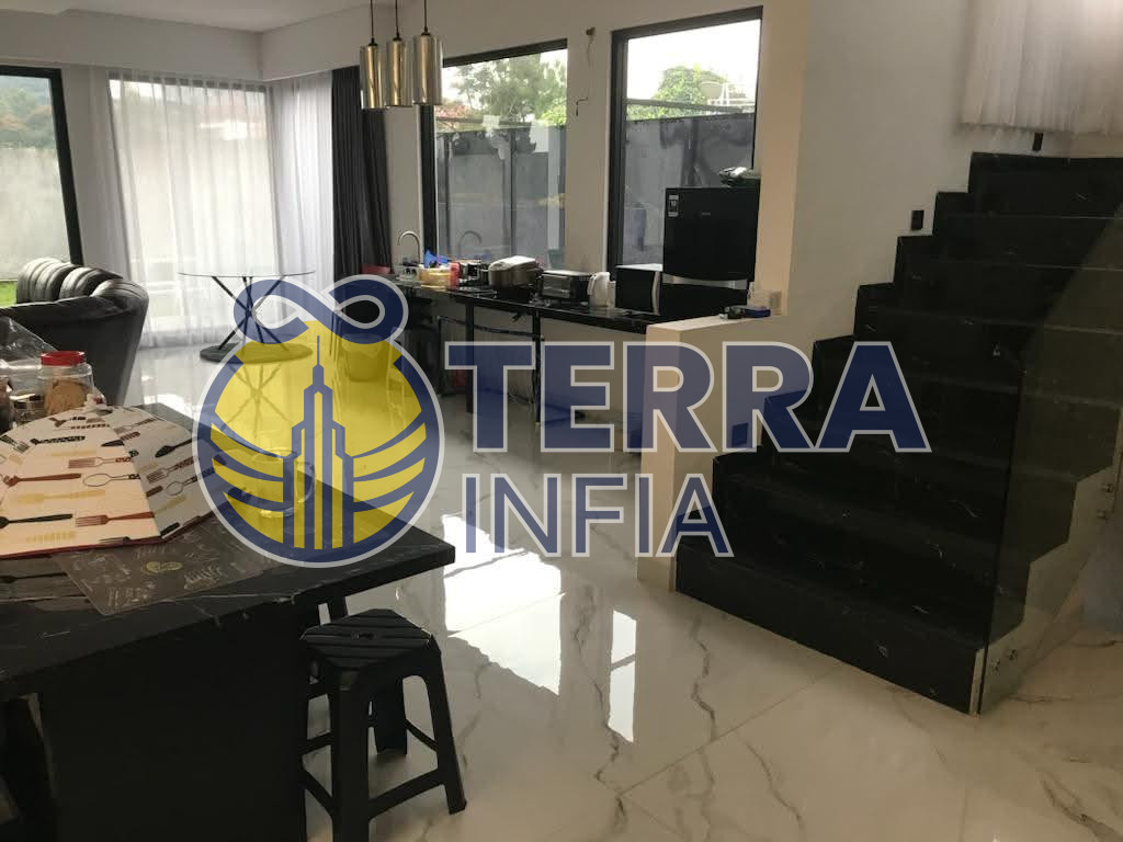 Foto properti Jual Cepat Rumah Terawat di Cipaku, Kota Bandung