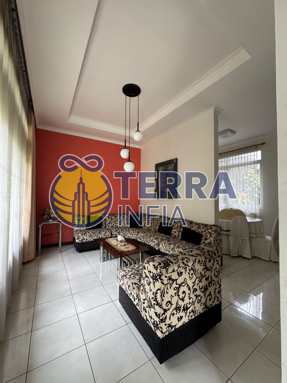 Foto properti Dijual Rumah di Ciateul, Kota Bandung