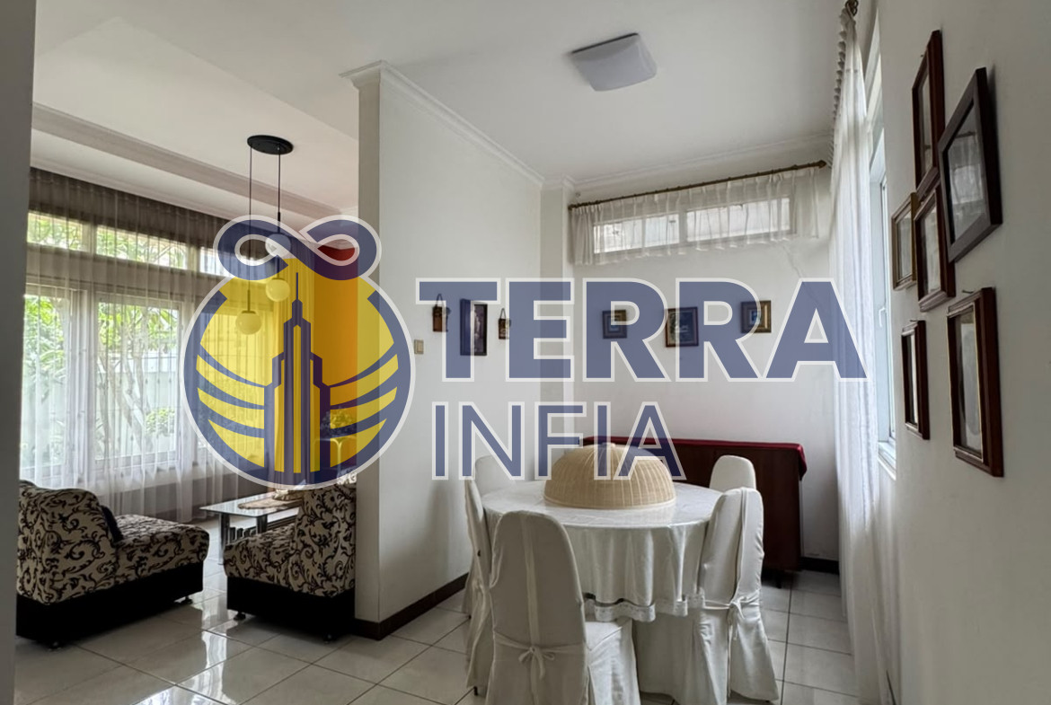 Foto properti Dijual Rumah di Ciateul, Kota Bandung