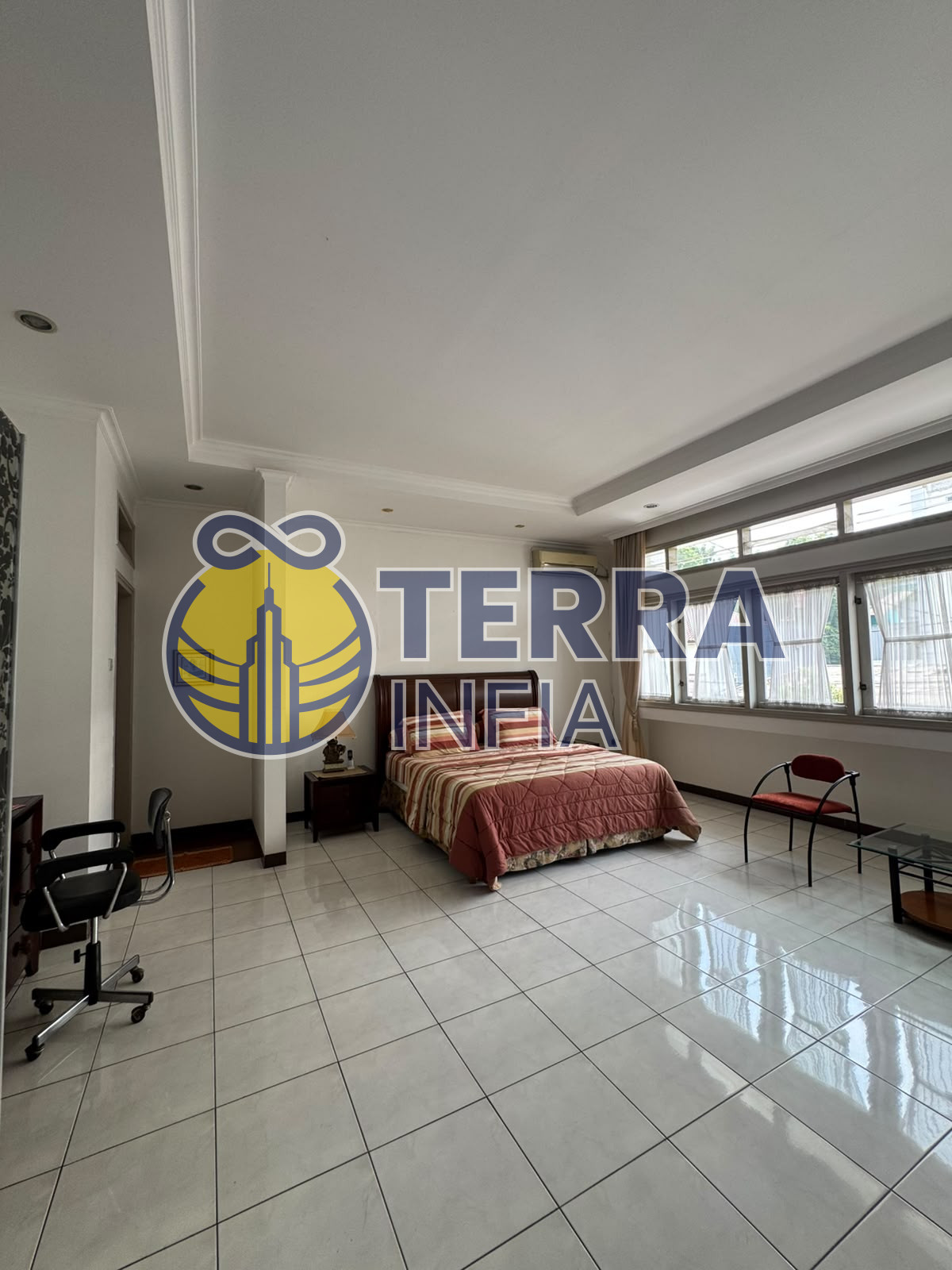 Foto properti Dijual Rumah di Ciateul, Kota Bandung