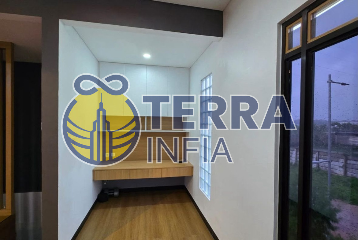 Foto properti Dijual Rumah di Rumah Cantik Hook Padmagriya Podomoro ( samping rumah ada taman ), Kota Bandung